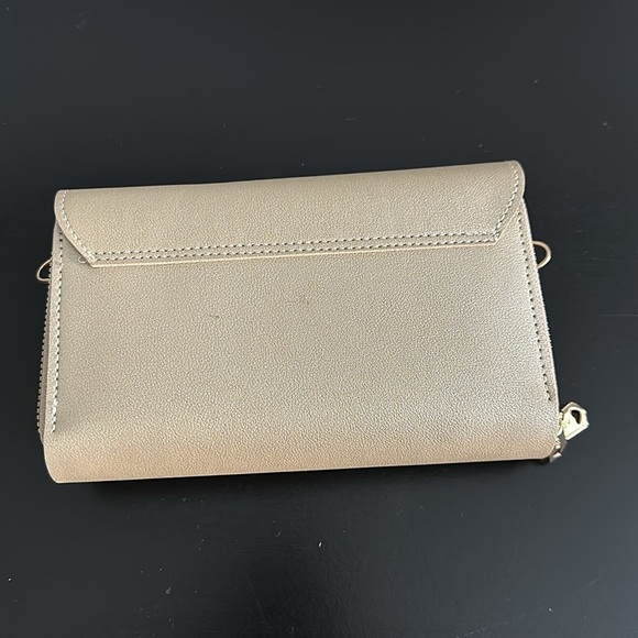 Champagne Clutch - Picture 4 of 6